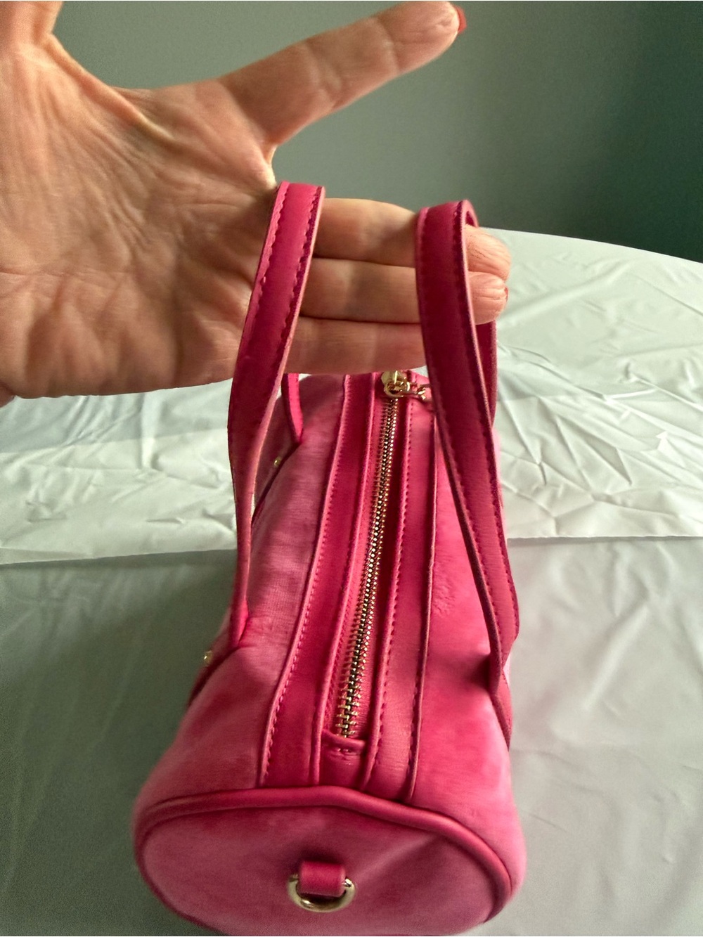 Juicy Couture Pink Velour Mini Barrel Bag Y2K Crossbody - Picture 4 of 15